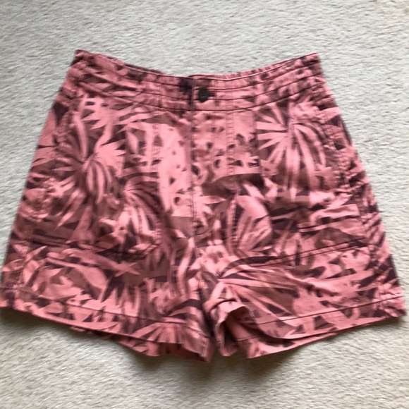 NWT Free People Shorts Medium - Picture 1 of 4